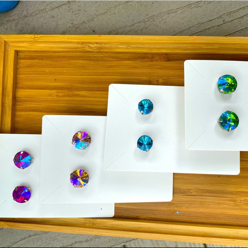 Gorgeous Czech Crystal Earrings, studs